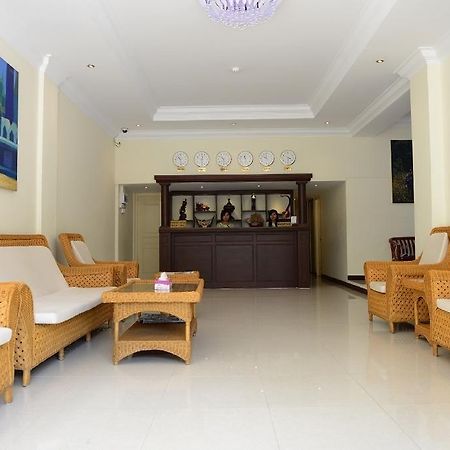 New Yangon Hotel Exteriér fotografie